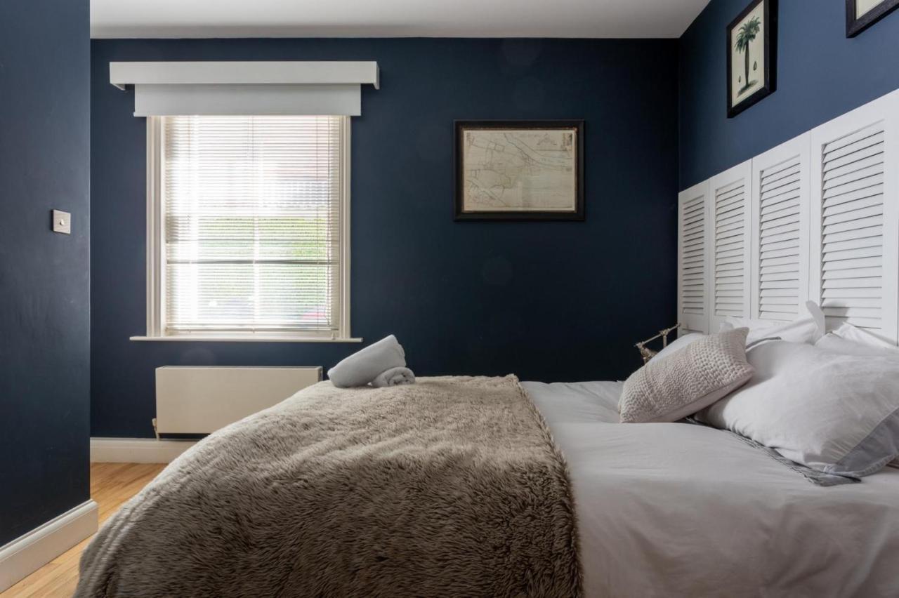 Вилла New Stunning 5Bd Mews House Лондон Экстерьер фото