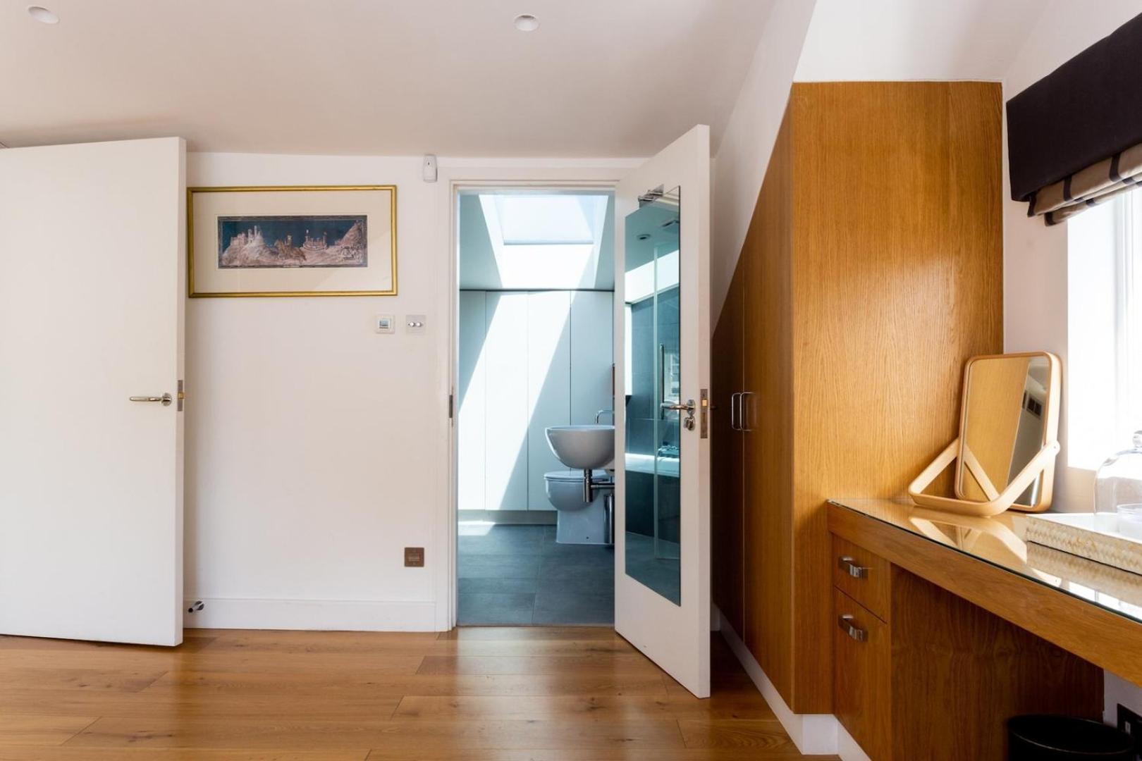 Вилла New Stunning 5Bd Mews House Лондон Экстерьер фото